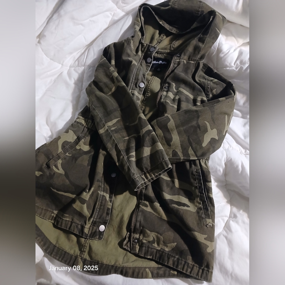 Girls camo jacket - Picture 2 of 5
